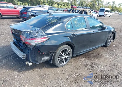 2019 Toyota Camry L/Le/Xle/Se/Xse z USA, uszkodzony, nr VIN 4T1B11HK3KU212111